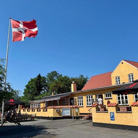 Oro Kro & Hotel Exteriör bild