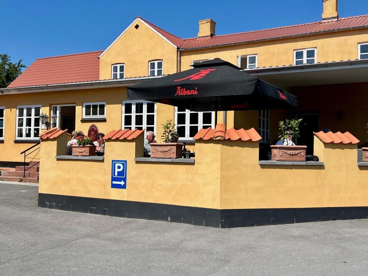 Oro Kro & Hotel Exteriör bild